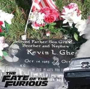 Meet your Posher, Dee